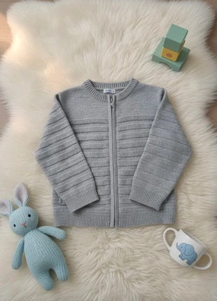 Gilet zippé bébé Kiabi – 12 mois – Tricot gris doux & chaud, marca: Kiabi, estado: Muito bom, tamanho: 9-12 meses / 74 cm, €3.00, €3.85 inclui Proteção do Comprador