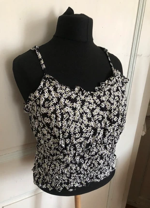 Débardeur fleuri, marque: Kiabi, état: Très bon état, taille: M / 38 / 10, 4,00 €, 4,90 € Protection acheteurs incluse