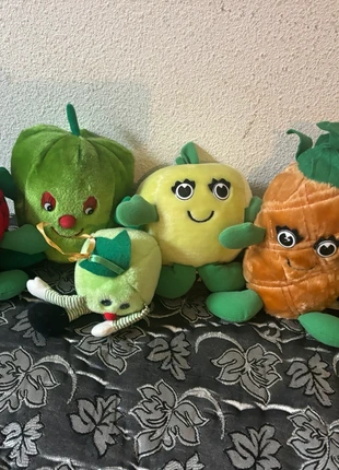 Lot de peluches fruits et légumes rigolos, condizioni: Buone, taglia: Prematuri, fino a 44 cm, €5.00, €5.95 include la Protezione acquisti