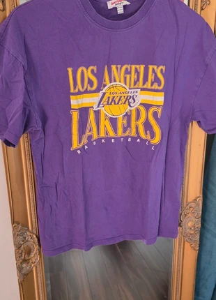 T-shirt lakers, marca: Jennyfer, estado: Bueno, tamaño: XS, 6,00 €, 7,00 € Protección al comprador incluida