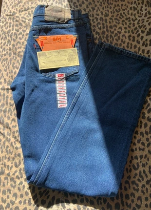 Levis 501 L32 W34, marque: Levi's, état: Neuf avec étiquette, taille: Taille unique, 30,00 €, 32,20 € Protection acheteurs incluse