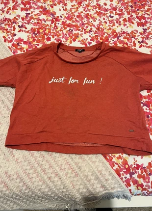 Pull rouge jennyfer avec écriture blanche pour femme en taille M, merk: Jennyfer, staat: Nieuw zonder prijskaartje, maat: M / 38 / 10, € 3,00, € 3,85 inclusief Kopersbescherming