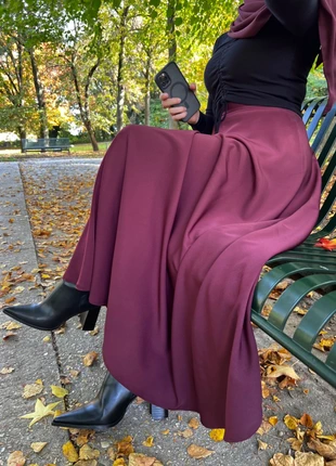 Jupe soleil, brand: Hijaby laha, condizioni: Ottime, taglia: M / IT 42 / EU 38, €17.00, €18.55 include la Protezione acquisti