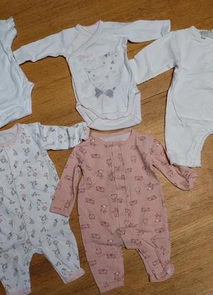 Lot de 5 grenouillères pyjamas bodys Influx 1 mois, marke: Influx, zustand: Sehr gut, größe: 1-3 Monate / 56, 3,00 €, 3,85 € inklusive Vinted-Käuferschutz