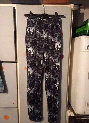 Pantalon femme, brand: Gianfranco Ferré, condition: Very good, size: S / 36 / 8, €5.00, €5.95 includes Buyer Protection