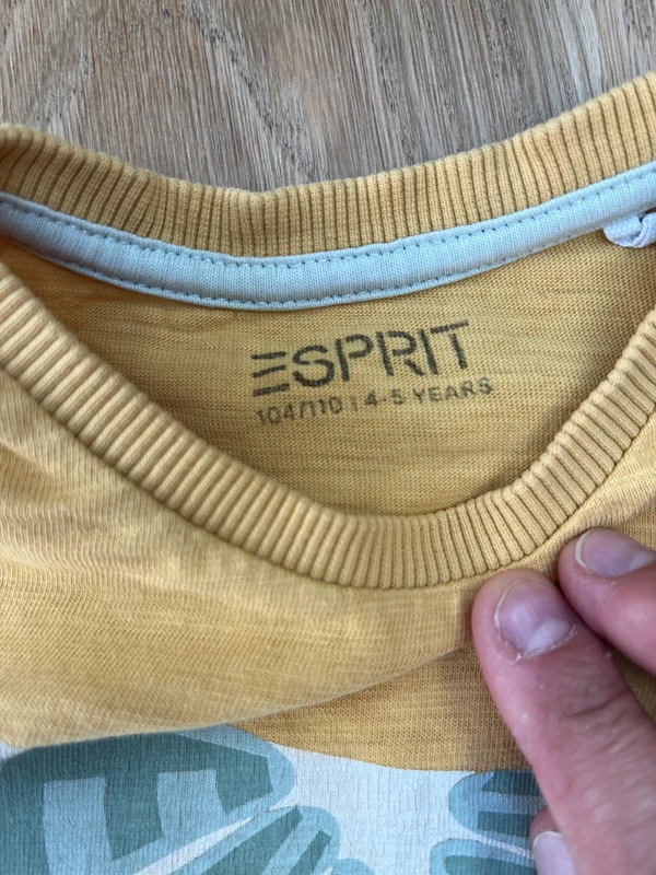 Tee-shirt manches courtes Esprit taille 4 ans - photo numéro 2
