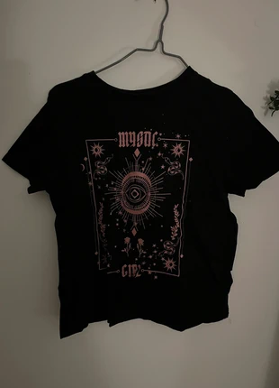 t shirt noir « magic », marque: Jennyfer, état: Très bon état, taille: XS / 34 / 6, 2,00 €, 2,80 € Protection acheteurs incluse