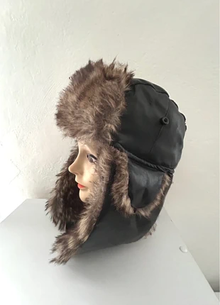 Chapeau Chapka Marron avec Fausse Fourrure" - TU*, marque: sans marque, état: Très bon état, taille: Taille unique, 12,00 €, 13,30 € Protection acheteurs incluse