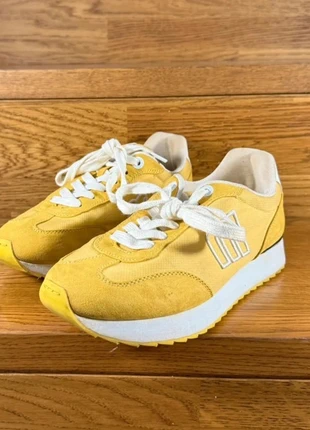 Zapatillas deportivas de Mustang, marca: Mustang, estado: Muy bueno, tamaño: 39, 25,00 €, 26,95 € Protección al comprador incluida