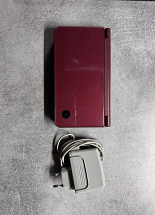 Nintendo DSi XL Bordeaux – Parfait état, marque: Nintendo, état: Très bon état, 80,00 €, 83,70 € Protection acheteurs incluse