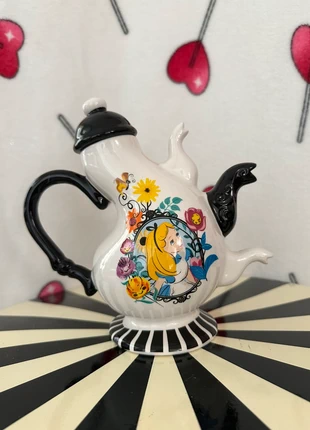 Alice in Wonderland - Teapot | Teiera | Théière | Tetera | Teekanne | Bule de chá, brand: Disney, condizioni: Nuovo con cartellino, €88.00, €93.10 include la Protezione acquisti