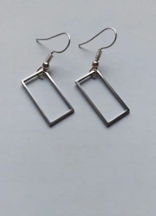 The box earrings inspired by the 1975, marca: Handmade, estado: Novo sem etiquetas, €2.50, €3.33 inclui Proteção do Comprador