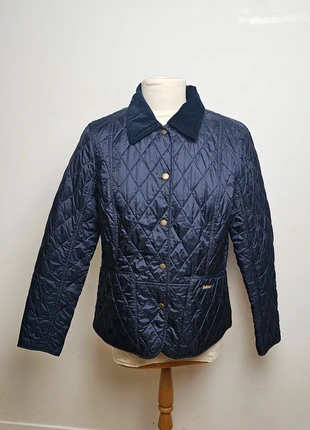 Manteau matelassé Barbour bleu marine, taille L femme, très bon état, marque: Barbour, état: Très bon état, taille: L / 40 / 12, 79,00 €, 83,65 € Protection acheteurs incluse
