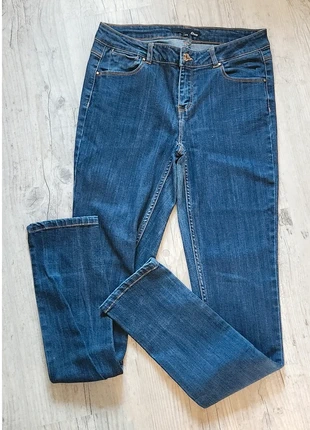 Jean Femme ETAM Taille 38 | Coupe Slim/Droite | Très Confortable, merk: Etam, staat: Nieuw zonder prijskaartje, maat: M / 38 / 10, € 8,00, € 9,10 inclusief Kopersbescherming