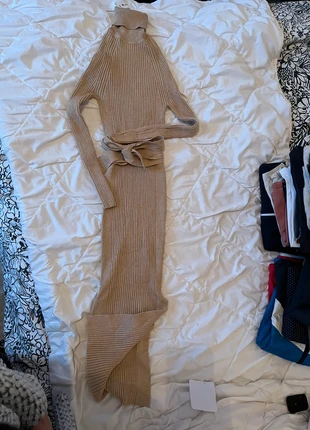 Robe longue moulante, marke: Mango, zustand: Neu, mit Etikett, größe: XS / 34 / 6, 13,00 €, 14,35 € inklusive Vinted-Käuferschutz