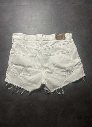 Mini short Ralph Lauren blanc - très bon état - taille 36, marque: Ralph Lauren, état: Très bon état, taille: S / 36 / 8, 10,00 €, 11,20 € Protection acheteurs (Pro) incluse