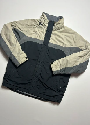 Veste Nike vintage 90 logo brodé taille M, marque: Nike, état: Très bon état, taille: M, 79,99 €, 84,69 € Protection acheteurs incluse