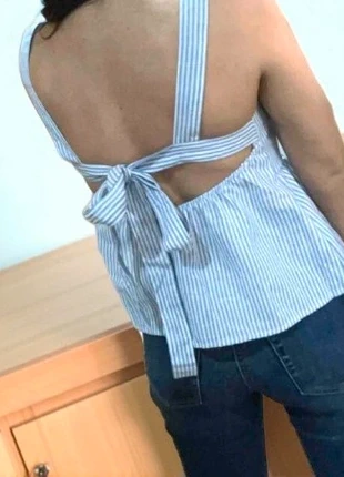 chemisier à rayures bleues et blanches dos nu avec nœud papillon - femme Taille S, marque: Original, état: Très bon état, taille: S / 36 / 8, 9,00 €, 10,15 € Protection acheteurs (Pro) incluse