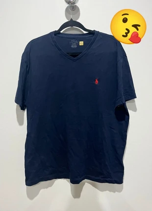 T-shirt Ralph Lauren bleu marine – Taille M, marke: Ralph Lauren, zustand: Sehr gut, größe: M, 18,00 €, 19,60 € inklusive Vinted-Käuferschutz