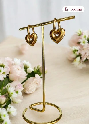 Boucles d’oreilles acier inoxydable coeurs cadeaux noël, marque: ZAG, état: Très bon état, 8,00 €, 9,10 € Protection acheteurs incluse