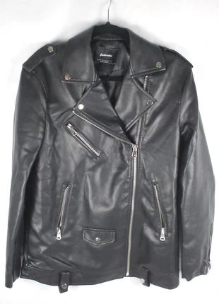 Veste cuir Stradivarius Taille S, marke: Stradivarius, zustand: Gut, größe: S / 36 / 8, 5,00 €, 5,95 € inklusive Vinted-Käuferschutz