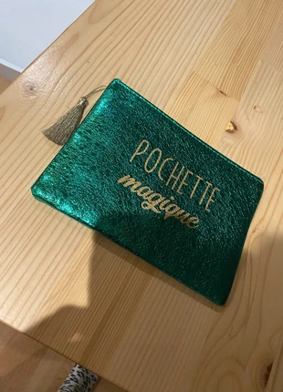 Pochette magique verte brillante neuve, brand: Pochette, condition: New without tags, €3.00, €3.85 includes Buyer Protection