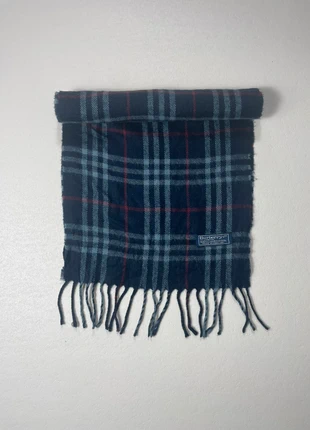 Écharpe Burberry Bleu 100% Laine D’agneau, brand: Burberry, condizioni: Ottime, €39.90, €42.60 include la Protezione acquisti