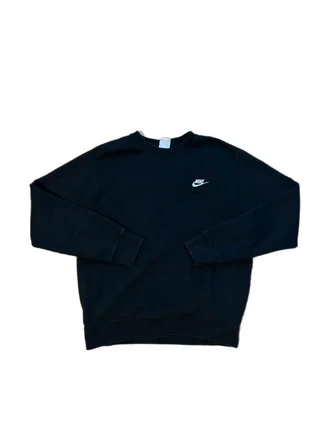 Sweat pull Nike noir en très bon état taille m, marque: Nike, état: Très bon état, taille: M, 19,99 €, 21,69 € Protection acheteurs incluse