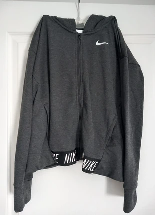 Veste sport zippé, merk: Nike, staat: Heel goed, maat: XS / 34 / 6, € 5,00, € 5,95 inclusief Kopersbescherming