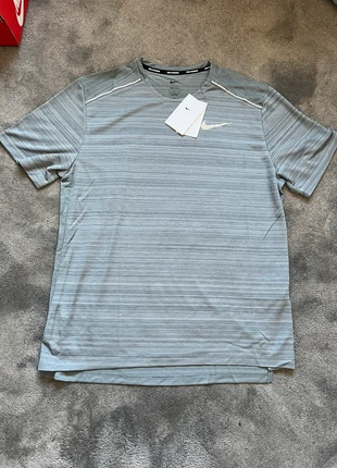 T-shirt Nike Miler running gris, brand: Nike, condition: New with tags, size: L, €29.90, €32.10 includes Buyer Protection