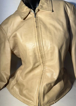 veste en cuir beige/marronée - y2k, marke: y2k, zustand: Sehr gut, größe: S / 36 / 8, 58,00 €, 61,60 € inklusive Vinted-Käuferschutz