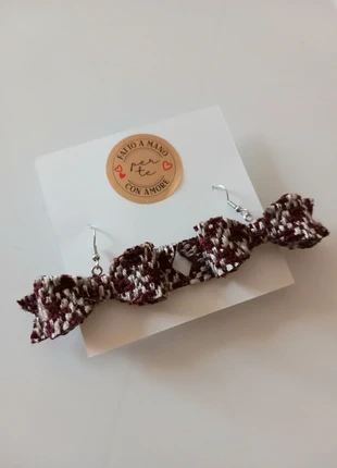 Orecchini fiocco damascato, marca: Mano, estado: Nuevo con etiquetas, 7,00 €, 8,05 € Protección al comprador incluida