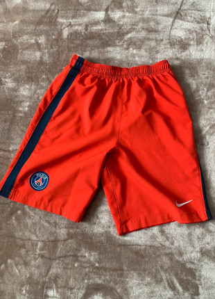 Short PSG, marque: Nike, état: Très bon état, taille: XS, 18,00 €, 19,60 € Protection acheteurs incluse