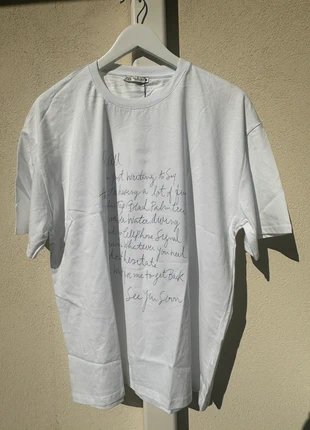 T-shirt blanc imprimé – Zara, marke: Zara, zustand: Neu, mit Etikett, größe: M / 38 / 10, 10,00 €, 11,20 € inklusive Vinted-Käuferschutz