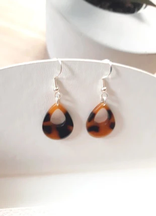 Boucle d'oreille pendante en acrylique neuve de couleur marron, marke: Zara, zustand: Neu, mit Etikett, 3,50 €, 4,38 € inklusive Vinted-Käuferschutz