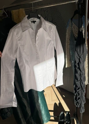 White shirt 👔 syrenoffice style, marque: White, état: Neuf sans étiquette, taille: S / 36 / 8, 17,00 €, 18,55 € Protection acheteurs incluse