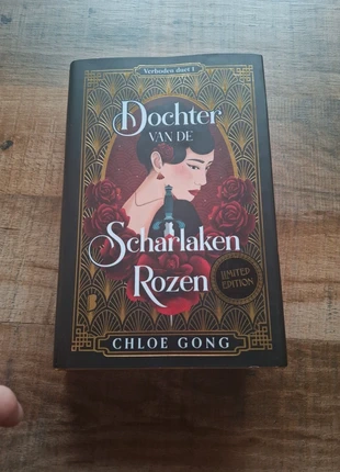 Dochter van de Scharlaken rozen - Chloe Gong, staat: Nieuw zonder prijskaartje, € 12,50, € 13,83 inclusief Kopersbescherming