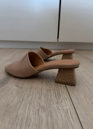 Hakken, merk: Paloma Barcelo, staat: Heel goed, maat: 37, € 25,00, € 26,95 inclusief Kopersbescherming