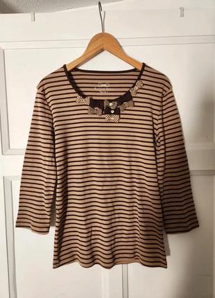 Haut rayé beige et chocolat à petit nœud – Manches longues – Taille S, marke: Vintage Dressing, zustand: Sehr gut, größe: S / 36 / 8, 6,00 €, 7,00 € inklusive Vinted-Käuferschutz