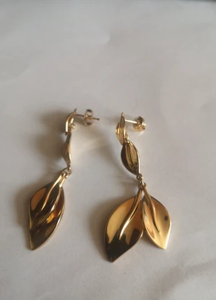 Boucles d’oreilles vintage Cacharel plaqué or jaune feuille 5,5 cm Excellent état, brand: Cacharel, condition: Very good, €36.00, €38.50 includes Buyer Protection