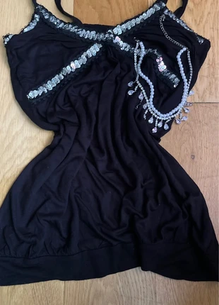 top débardeur noir sequins y2k, merk: Vintage Dressing, staat: Heel goed, maat: M / 38 / 10, € 5,00, € 5,95 inclusief Kopersbescherming