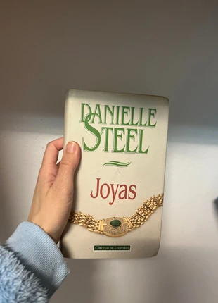 Libro Danielle Stell “joyas”, estado: Muy bueno, 10,00 €, 11,20 € Protección al comprador incluida