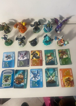 Lot de 10 figurines Skylanders, marque: Skylanders, état: Très bon état, taille: Taille unique, 25,00 €, 26,95 € Protection acheteurs incluse