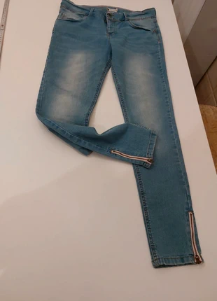 Cernierine, merk: Terranova, staat: Heel goed, maat: M / 38 / 10, € 5,00, € 5,95 inclusief Kopersbescherming