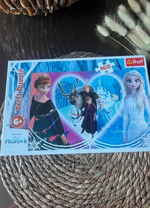 💙 Disney Frozen 3 in 1 – Memo, Domino & Puzzel, merk: Frozen, staat: Heel goed, € 4,50, € 5,43 inclusief Kopersbescherming