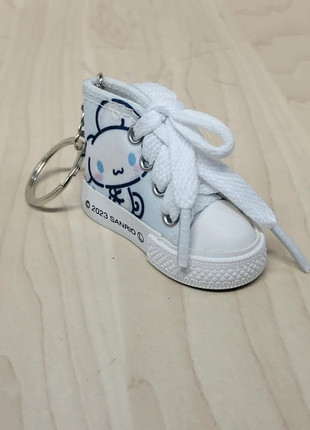 Porte-clefs Sanrio Sneaker Cinnamoroll, marque: Sanrio, état: Très bon état, 5,50 €, 6,48 € Protection acheteurs (Pro) incluse