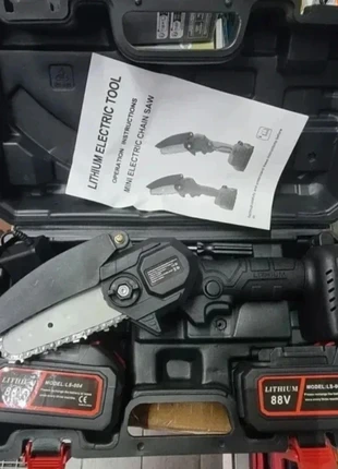 Mini Motosega da 4" Elettrica con 2 Batterie da 48v Per Giardinaggio e Potatura, marca: Generic, estado: Novo com etiquetas, €16.00, €17.50 inclui Proteção do Comprador Pro