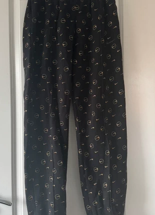 Nike joggers, brand: Nike, condition: Very good, size: XS / UK 4-6, £7.00, £8.05 includes Buyer Protection