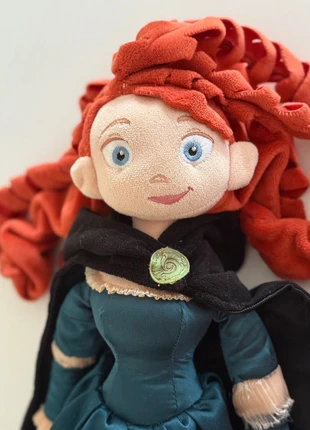 Peluche Mérida Brave Disneyland, marque: Disneyland Paris, état: Très bon état, taille: Taille unique, 11,00 €, 12,25 € Protection acheteurs incluse