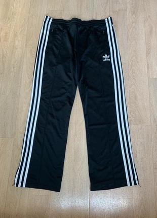 Jogging Adidas Originals Firebird Black/White 89cm, marque: adidas Originals, état: Très bon état, taille: M / 38 / 10, 49,00 €, 52,15 € Protection acheteurs incluse